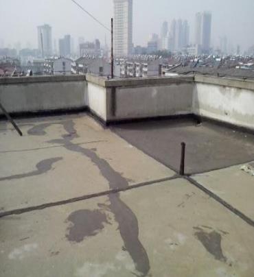 海西漏水维修 楼顶漏水是什么原因，楼顶漏水维修方法是什么?